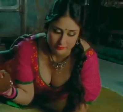 Kareena kapoor 🤤