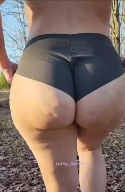 I want you to squeeze my chubby mom ass!