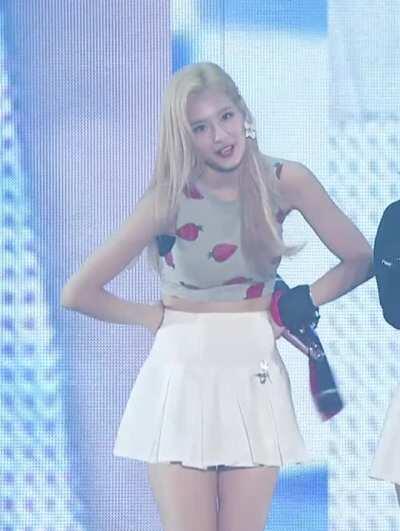 TWICE - Sana