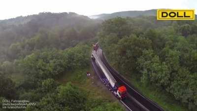 Transporting a wind turbine blade