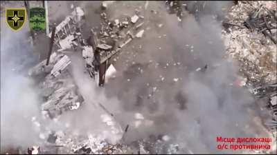 Ukrainian kamikaze drone with thermobaric warhead destroys a Russian held house. April 2024 (music from source)