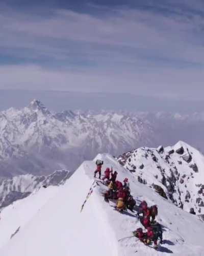 Photographer Sandro Gromen-Hayes came down with amazing drone footage from the K2 summit. He shared this footage on his Instagram.