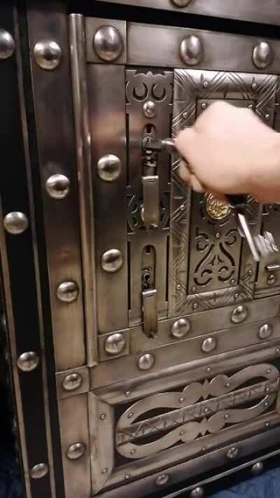 240 year old puzzle safe