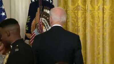 Biden feels lonely when Obama visits the Whitehouse