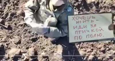 Ukrainian drone takes leads russian POW to Ukrainian positions to surrender