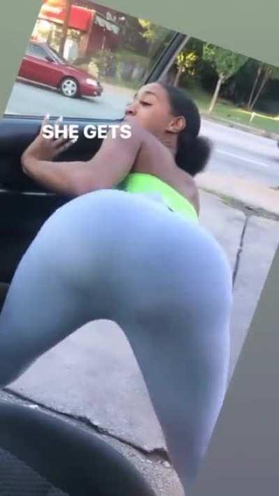 She ugly asl but her ass move