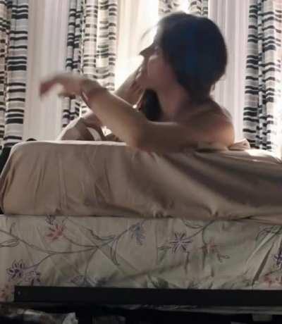 Alexandra Daddario's tits are so big you can see the jiggle from the back in 