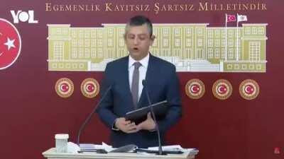 Özgür Özel Fahrettin Altun'u eleştirdi: 