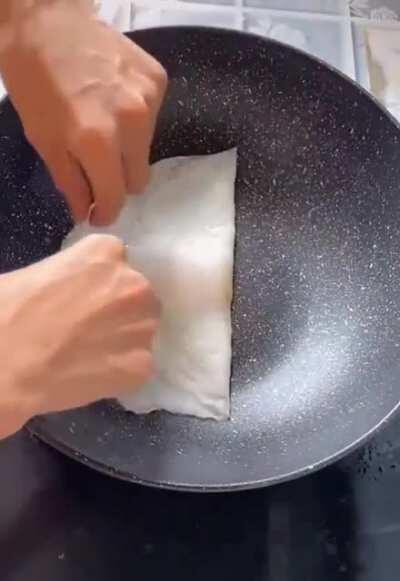 A new satisfying way of cooking eggs