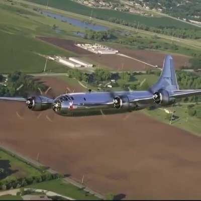 Incoming B-29