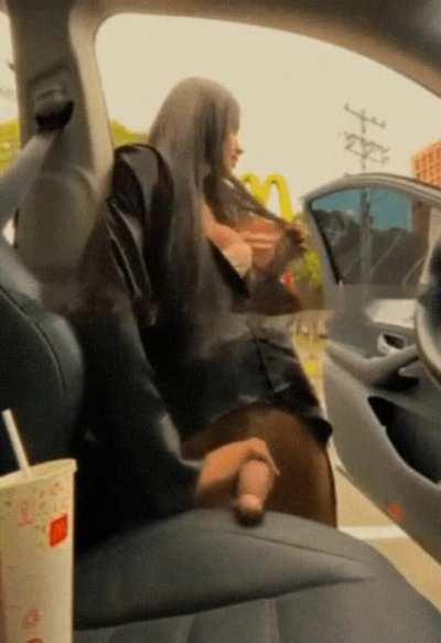 wish laura saenz was at my McDonald's suck her dry and fuck my ass