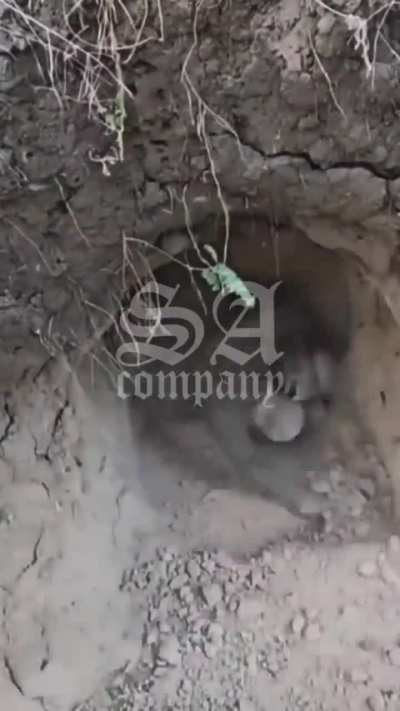 Ukrainian soldier of the special assault company filmed himself digging his position