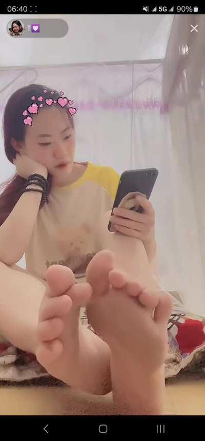 More hot Asian soles