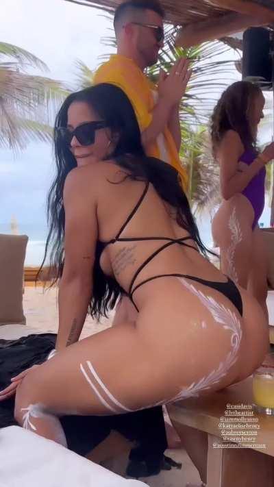 Twerking on the beach (Birthday) - IG story 6/14/24