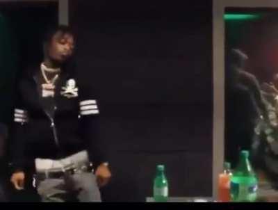 Uzi & Carti listening to ‘Let It Go’ 😌🔥