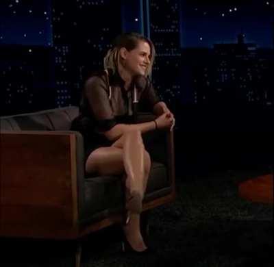 Kristen Stewart has beautiful legs