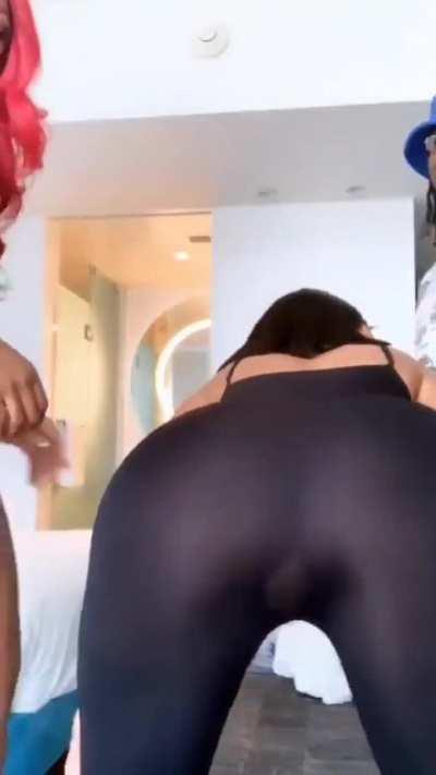 Megan Stallion &amp;amp; Jai Twerking together #throwbackclip [Preview]