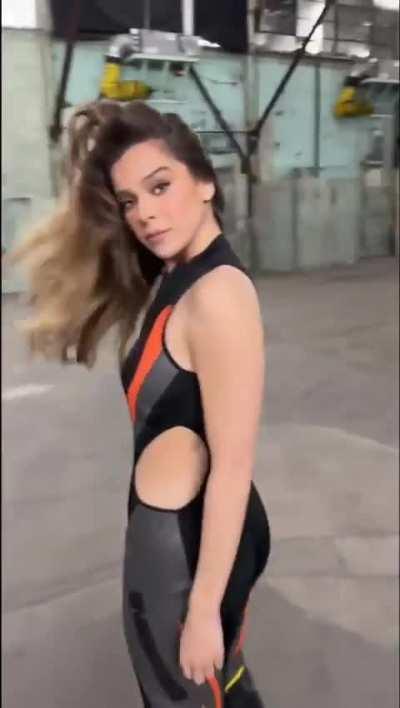 Hailee Steinfeld