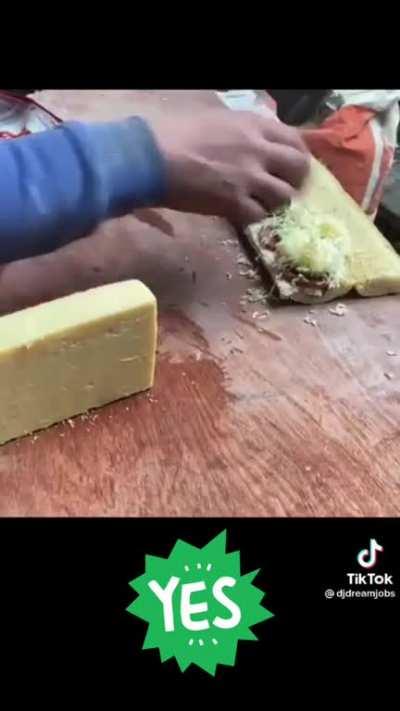 How to make a sandwich on a construction site