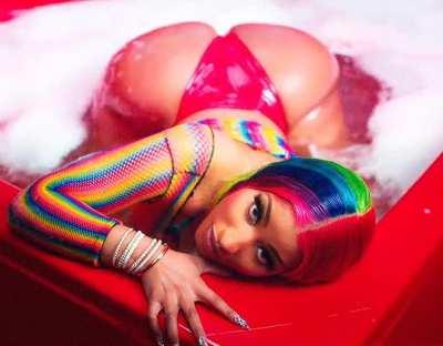 I’m so eager to RP Nicki rn… dm please