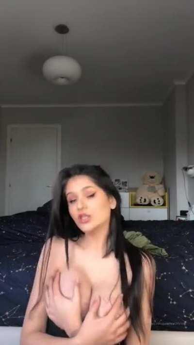 Julia Tica Boob Videos - ðŸ”¥ Julia tica boobs filled with milk : u_justakap || [dd] ...