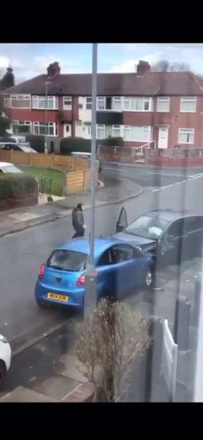 Car thief fails hard.