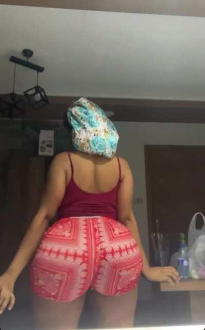 Big Booty Black Baddie Twerking 😮‍💨