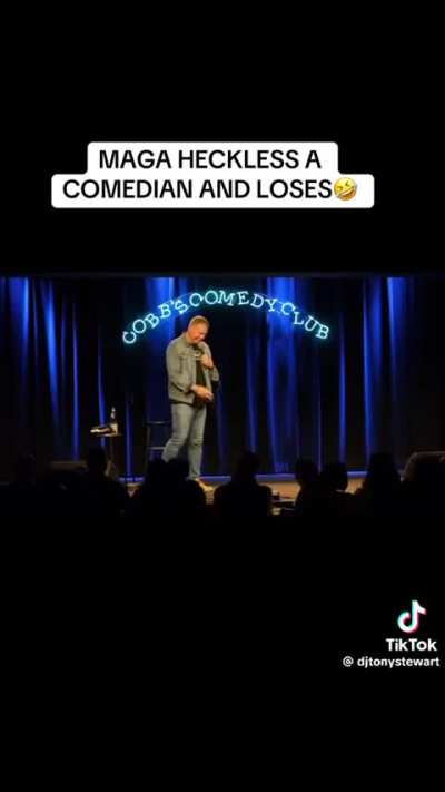 Heckler freaks out and tries to fight a comedian. 