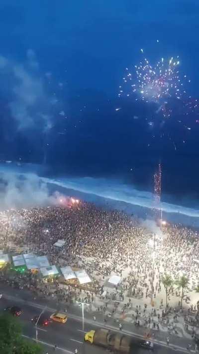 Mientras tanto en Copacabana