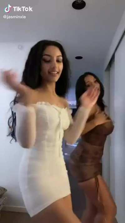 Big Tits Dancing First Time Girlfriends Girls Lesbian TikTok Porn GIF by babyfacedhoe