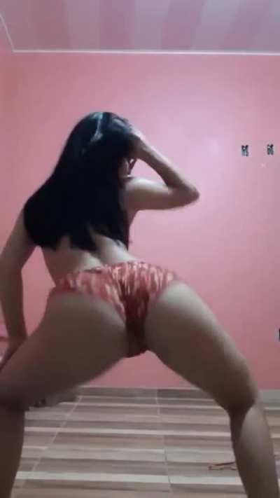 Bundão gostoso o dessa morena 🤤 @Ketrym_