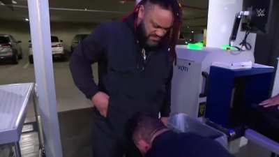 [Smackdown Spoilers] The Bloodline is already unhinged