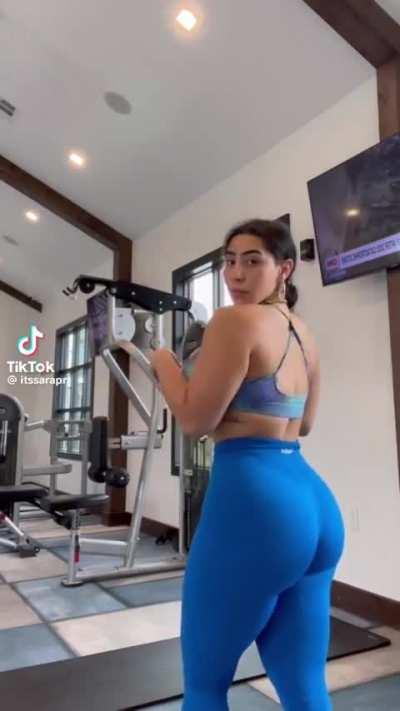 old TikTok 🍑🧿