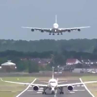 Flights take off and land simultaneously