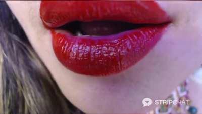 Mahi magix lips !!! 👄 masturbate just at looking her lips . Bro she is dam hot .