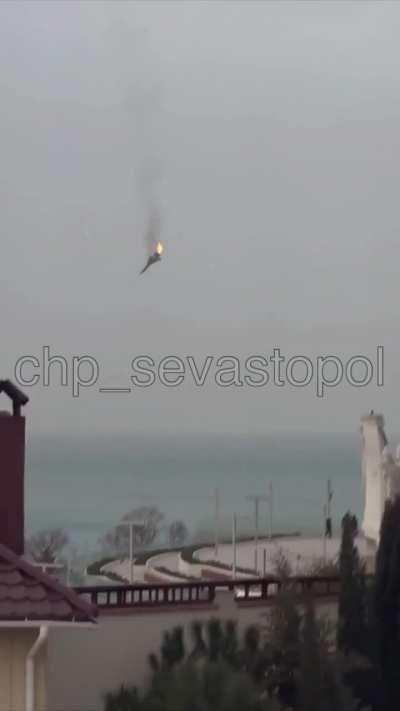 The moment when SU-27 fell into the sea in Sevastopol