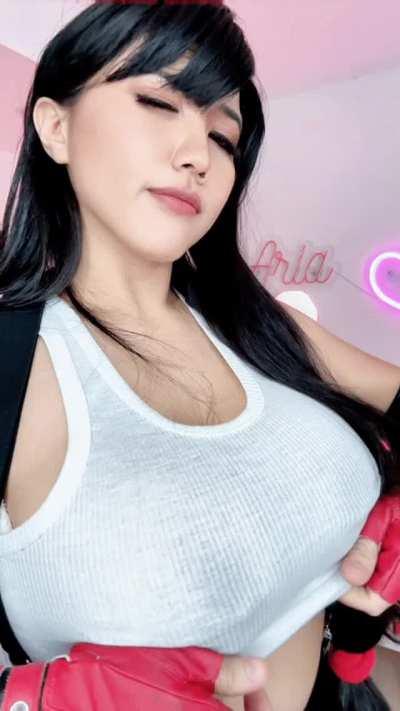 Does these Tifa tittys make you hard?