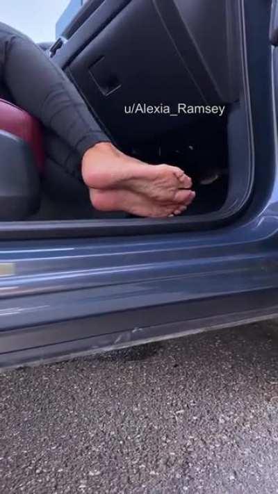 Flip flops or barefeet?