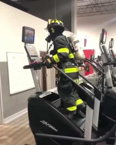 This morning, Mike Bruno continued his tradition on 9/11. Climbing 110 flights of stairs in full gear to honor the firefighters who lost their lives.