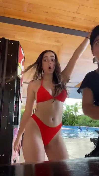 Que rica estas Alana 🤤🤤🤤😛😛