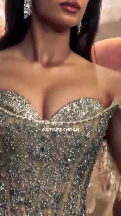 Janhvi Kapoor🔥🔥