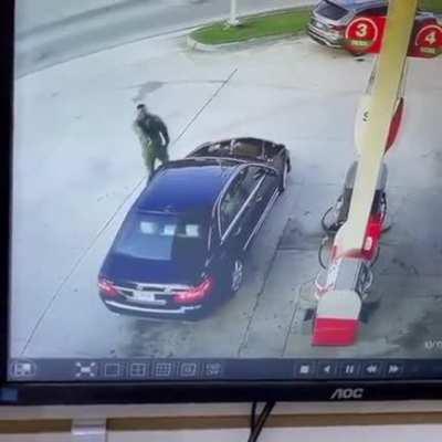 Wcgw trying to steal someone’s car