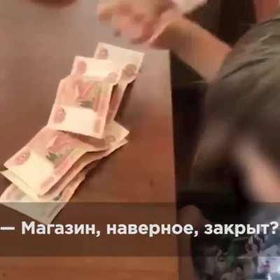 Volgograd police detained a 6-year-old boy who stole 275,000 rubles from his house and walked around the city with them, intending to spend everything on toys.