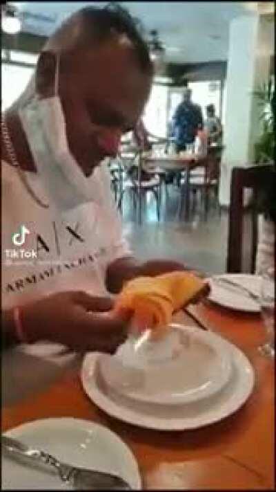 to have a dessert