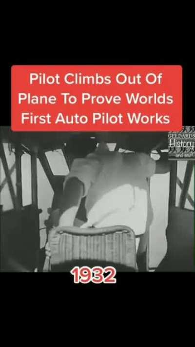 Pilot climbs out of plane to prove that the worlds first Auto pilot works..