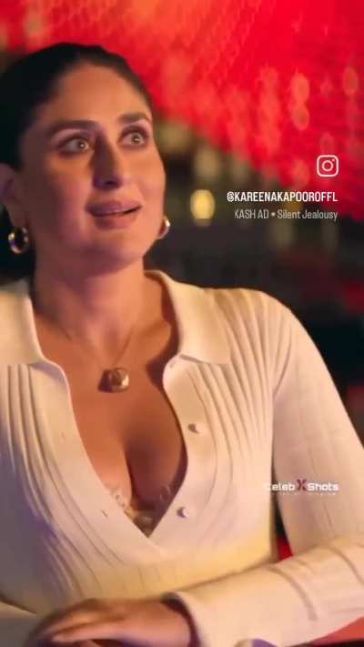 Kareena Kapoor - such Creamy rack😋🤪😜