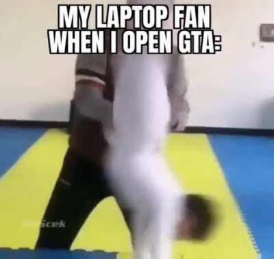 *Sad 9 years old laptop noises*