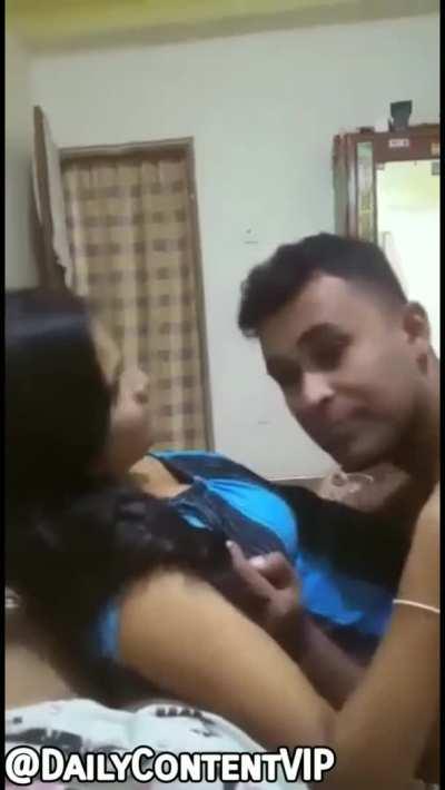 Extremely Horny 700₹ Randi🥵 Must Watch - Full Video😍❤️ [Link in Comments 📩]