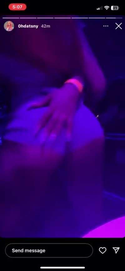 twerkingvideo - Video #2416