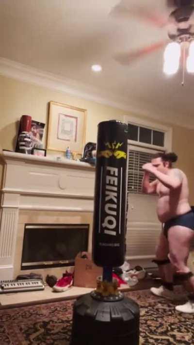 The average r/ufc redditor